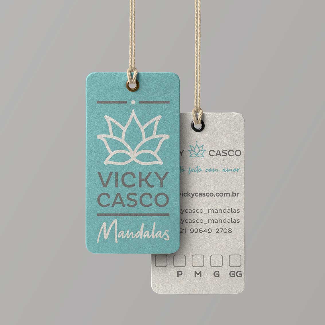 mockup etiquetas vicky camiseta web - Equatorium Design